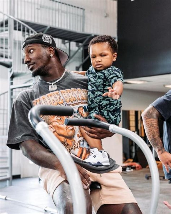 How tall is Deebo Samuel?