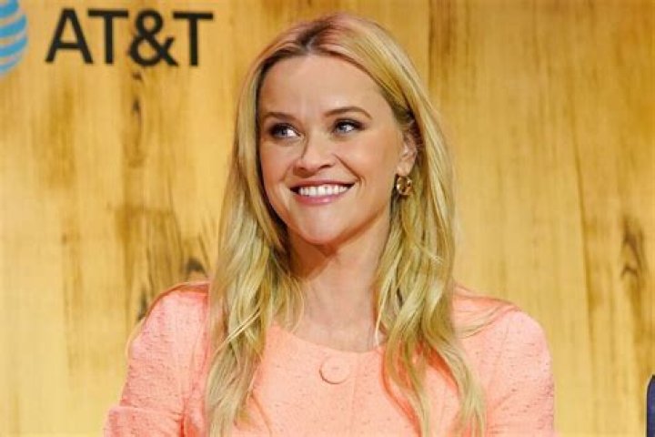 How To Join Reese Witherspoon’s Book Club X Hello Sunshine