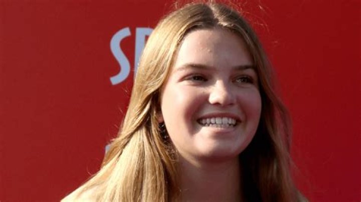 Illy Height, Weight, Net Worth, Age, Birthday, Wikipedia, Who, Instagram, Biography