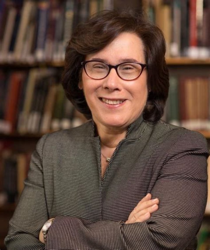 Iris Weinshall Biography – Facts, Childhood, Family Life, Achievements