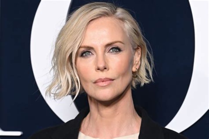 
Is Charlize Theron Gay? Age, Height, Net Worth 
