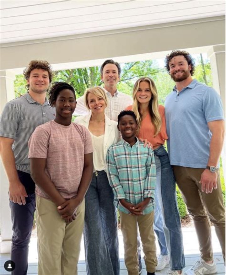 Is Dawson Knox related to Chuck Knox?