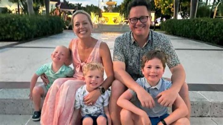 
Is Dylan Dryer Pregnant Again In 2022? Meet Her Husband Brian Fichera 