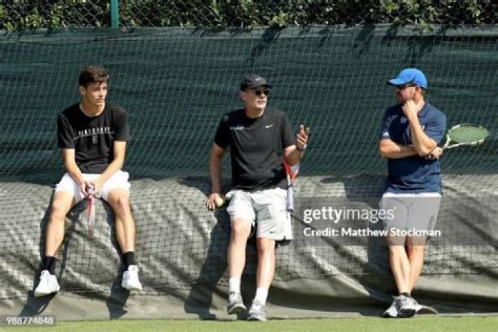 Is Paul Annacone still coaching Taylor Fritz?