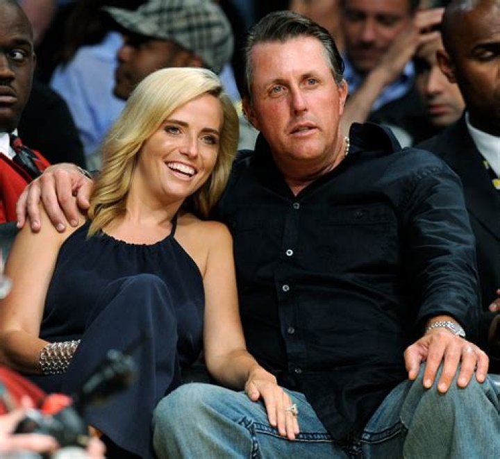 Is Phil Mickelsons wife Amy Mickelson cancer free?