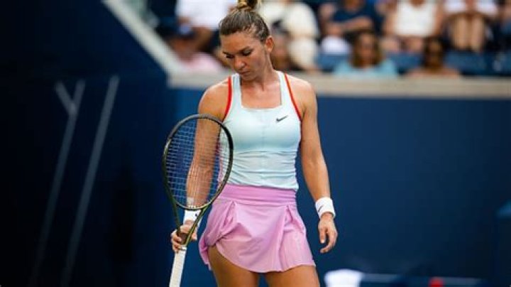 Is Simona Halep playing in the 2022 US Open Tennis?