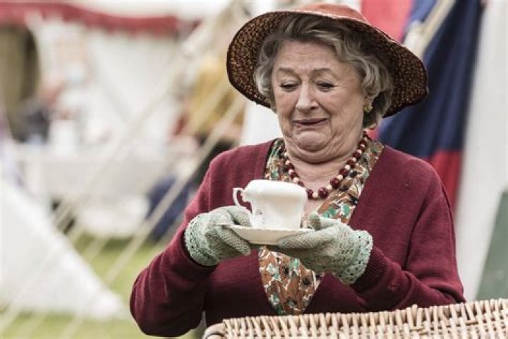 
Is Sorcha Cusack Related to Joan Cusack? Siblings, Biography 
