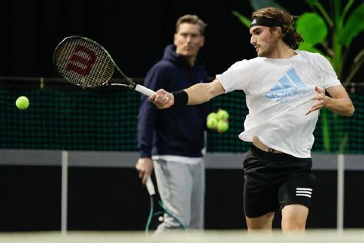 Is Thomas Enqvist still coaching Stefanos Tsitsipas?