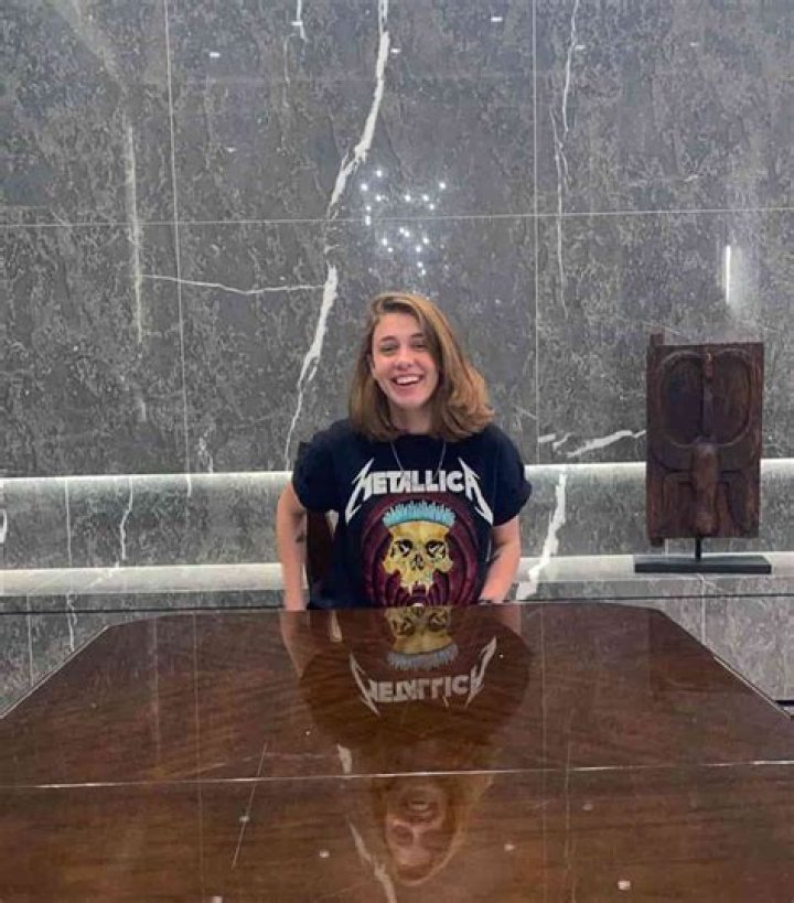 Isabella Avila height: How tall is Onlyjayus?