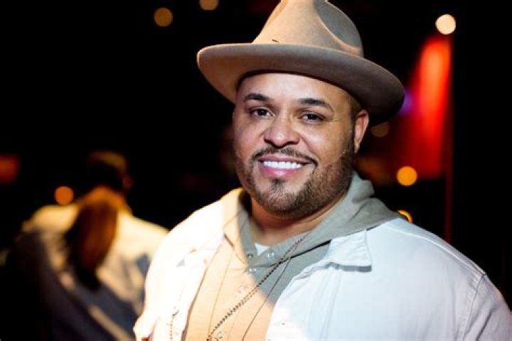 Israel Houghton Biography – Facts, Childhood, Family Life of Singer-songwriter