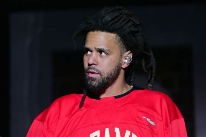 J. Cole Biography - Facts, Childhood, Family Life & Achievements
