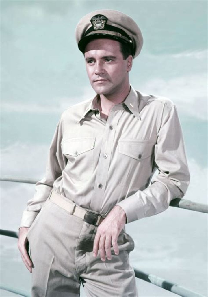 Jack Lemmon Biography - Facts, Childhood, Family Life & Achievements