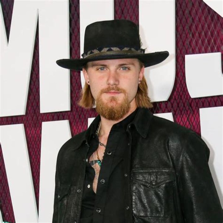 TikTok Star Jackson Dean Age, Girlfriend, Net Worth, Height, Parents & More