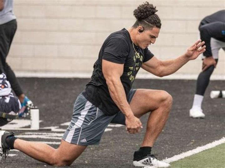 Jaelan Phillips: Career stats, height, weight, family, college, teams, salary, net worth