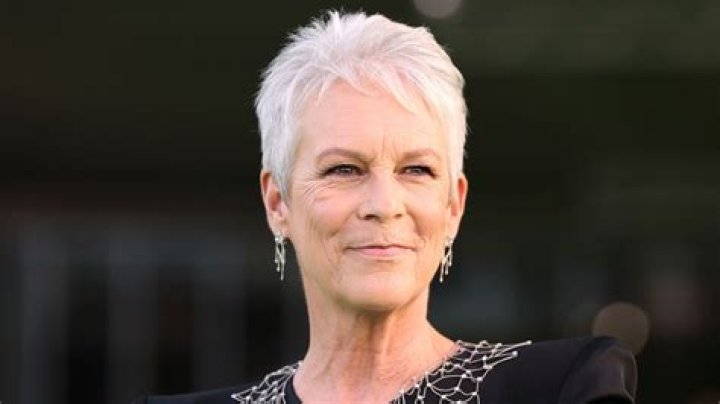 Jamie Lee Curtis reveals she felt embarrassed going topless in ‘Trading Places’