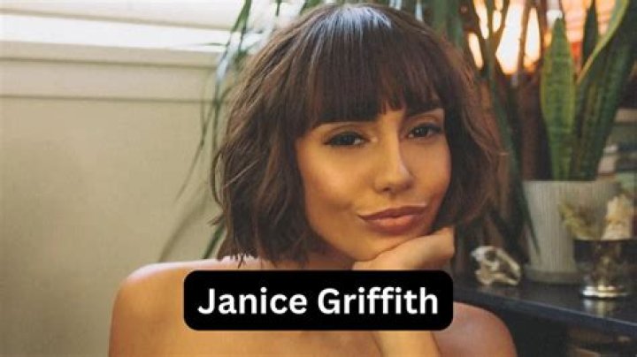 Janice Griffith Biography, age, height, boyfriend, OnlyFans, leaks, videos, pictures, Twitter