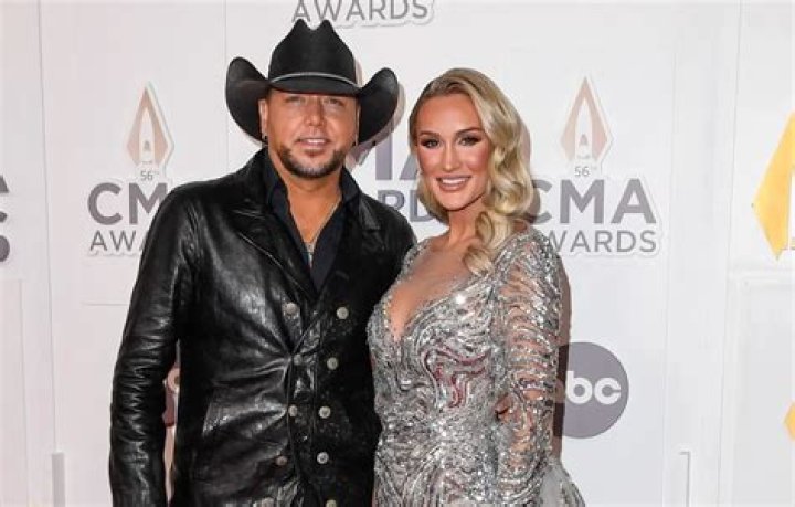 Jason Aldean Height, Weight, Net Worth, Age, Birthday, Wikipedia, Who, Instagram, Biography