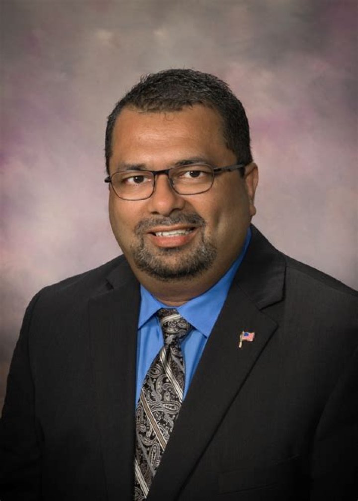 Dr. Javaid Malik, MD – Portsmouth, OH