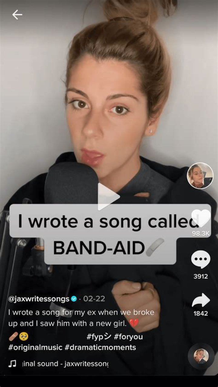 JaxWritesSongs – Bio, Facts, Family Life