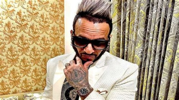 Jazzy B Biography - Facts, Childhood, Family Life & Achievements