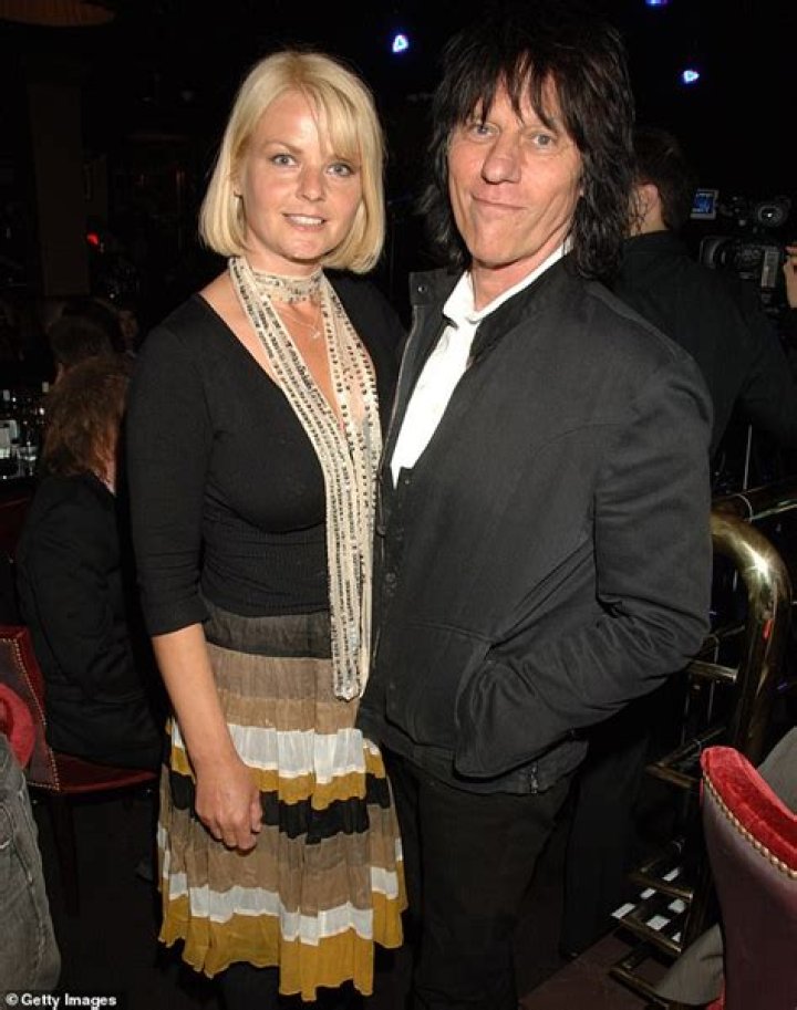 Jeff Beck Wife; Is Jeff Beck Still Married? Meet Sandra Cash.