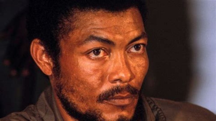 Jerry Rawlings Biography - Facts, Childhood, Family Life & Achievements