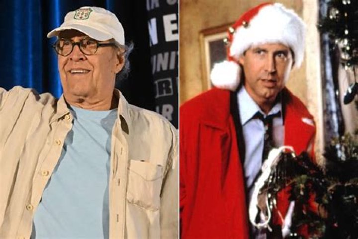 Johnny Galecki Reunites With Christmas Vacation Cast For Special Screening Amid News He’s Producing A Spin-Off