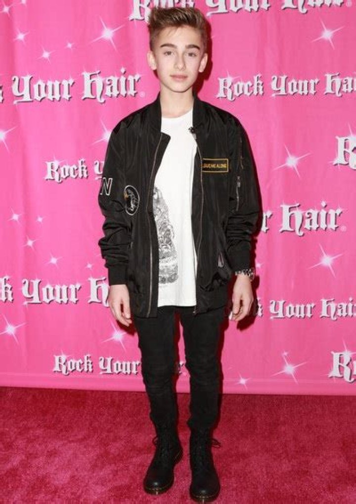 Johnny Orlando Height Weight Age Body Measurements Shoe Size Family Facts