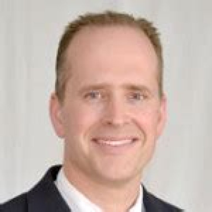 Dr. Jonathan Pond, MD – Plymouth, WI