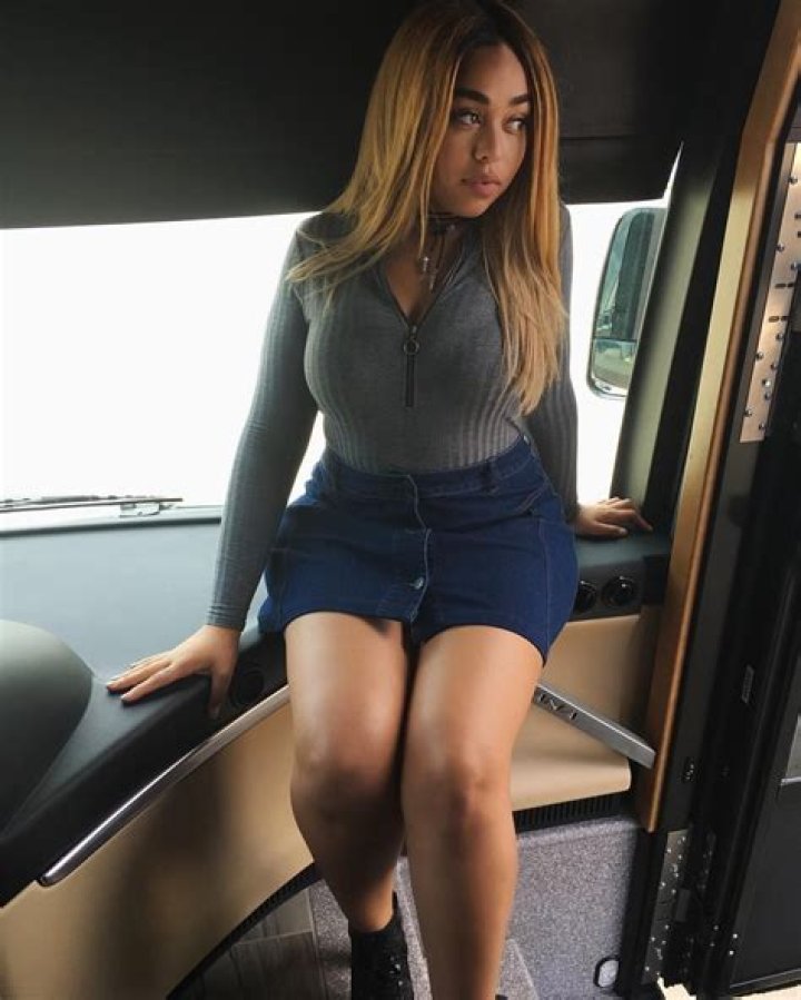 Jordyn Woods Is Serving Looks On The ‘Gram In Pink Underwear And Fans Are Mesmerized By Her Curves – See Her Revealing Photos