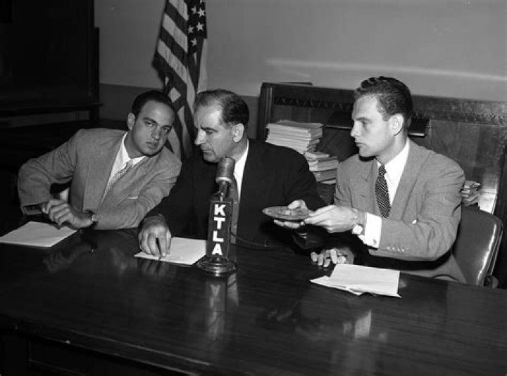 Joseph McCarthy Biography - Childhood, Life Achievements & Timeline