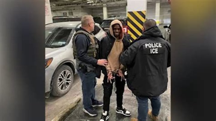 
Julia Fox’s Dad And Brother Arrested In NYC Raid After Ghost Guns And Pills Found 