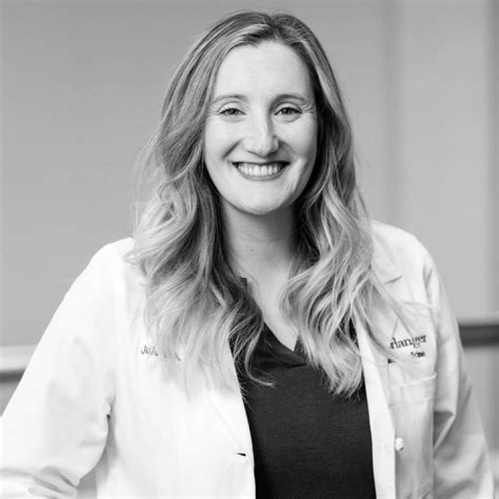 Dr. Julia Groce, MD – Chattanooga, TN