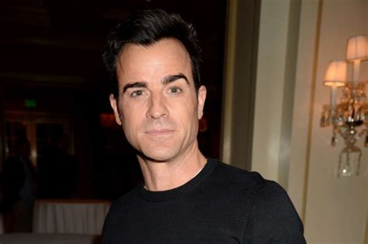 Justin Theroux And Elizabeth Hurley Spark Dating Rumors After Hanging Out Two Days In A Row!