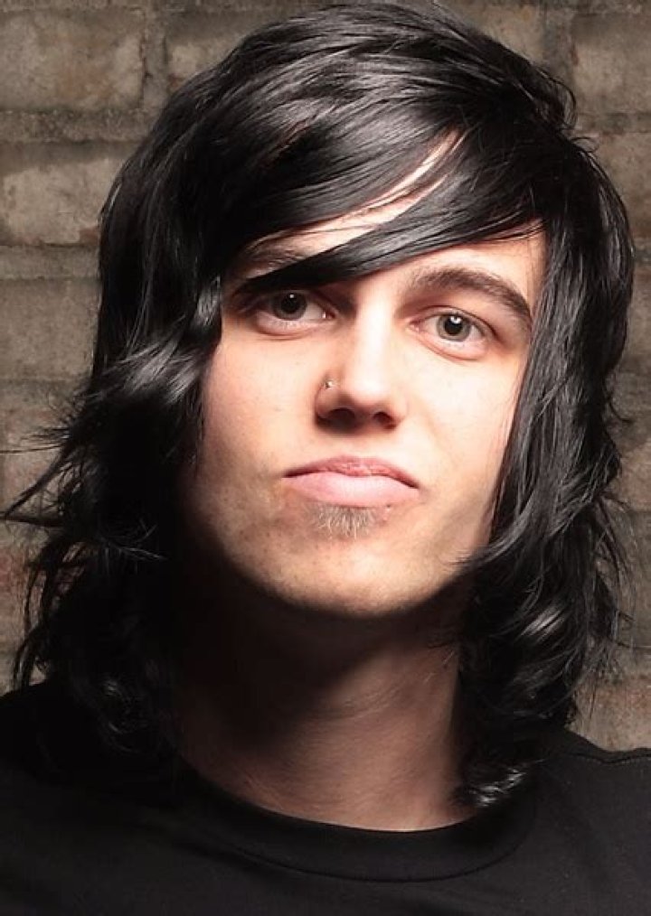 Kellin Quinn Biography - Facts, Childhood, Family Life & Achievements
