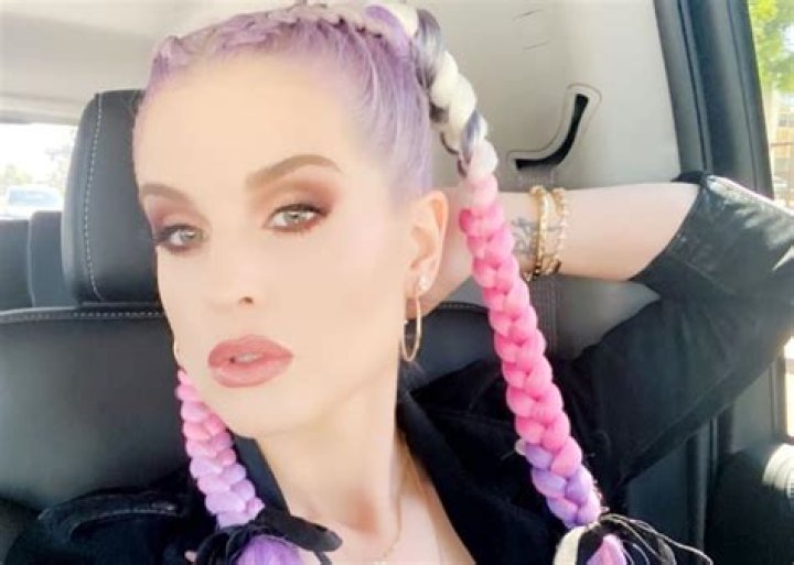 Kelly Osbourne Compares Herself To Pippi Longstocking In New Photos Of The Slimmed-Down Beauty