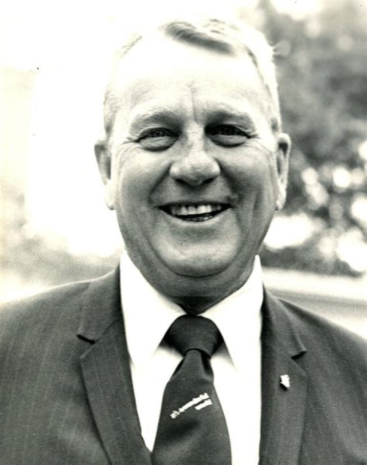 Kemmons Wilson Biography - Childhood, Life Achievements & Timeline