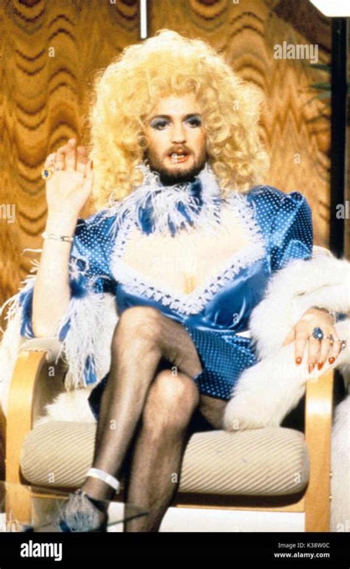 Kenny Everett Biography – Facts, Childhood, Family Life, Achievements