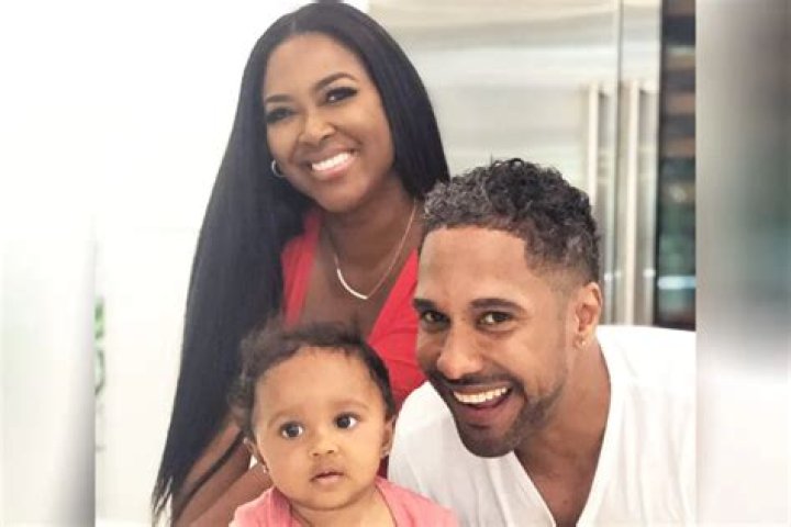 Kenya Moore Floods Her Social Media Account With Pics Featuring Brooklyn Daly At The Beach And Fans Are In Awe
