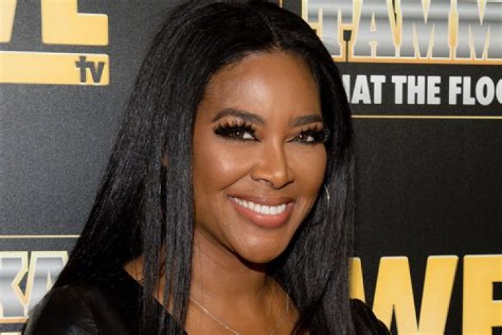 Kenya Moore Publicly Praises Her Love For Baby Girl Brooklyn