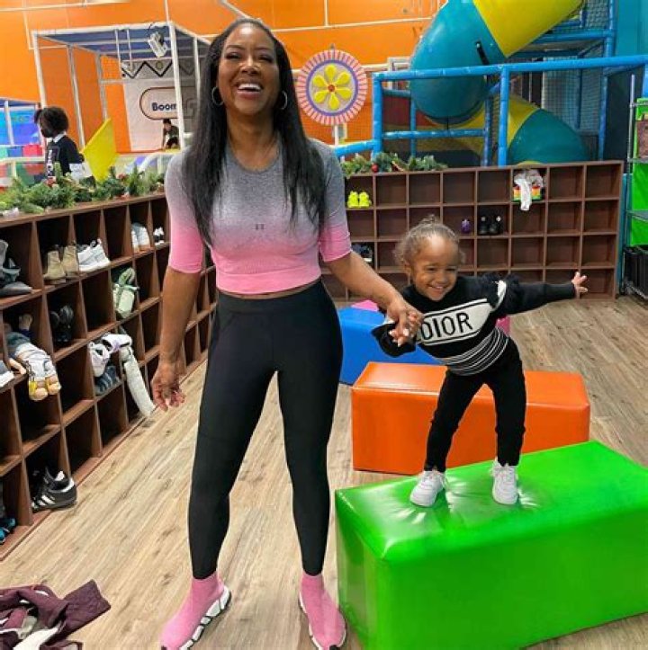 Kenya Moore’s Latest Throwback Photo Has Fans Excited