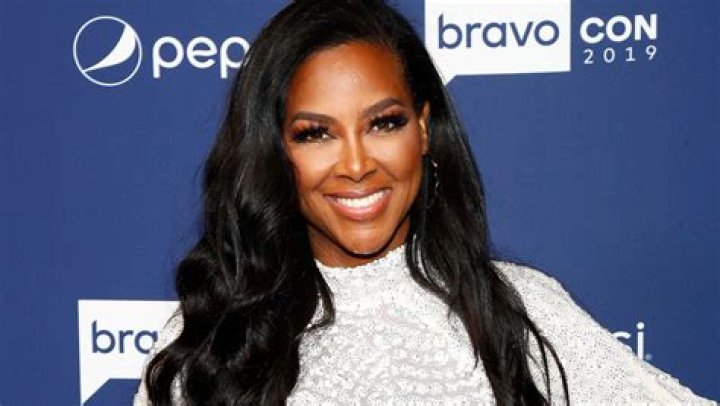 Kenya Moore’s ‘Siren Vibes’ Have Fans Calling Her The Hottest Housewife – See Her Latest Photo