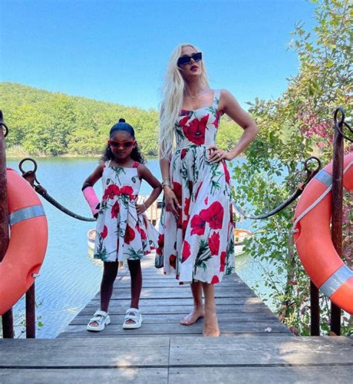 Khloe Kardashian And Daughter True Thompson Wear Stylish Bathing Suits During Their Luxury Vacation