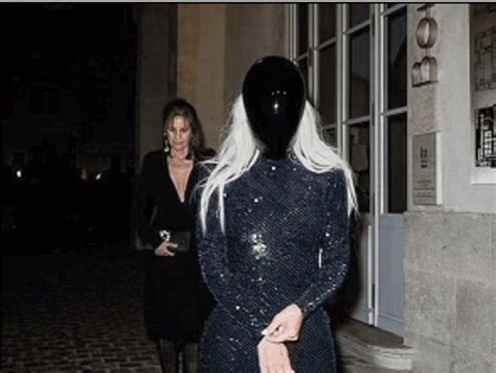 Kim Kardashian terrified the audience with a black mask at a Balenciaga dinner