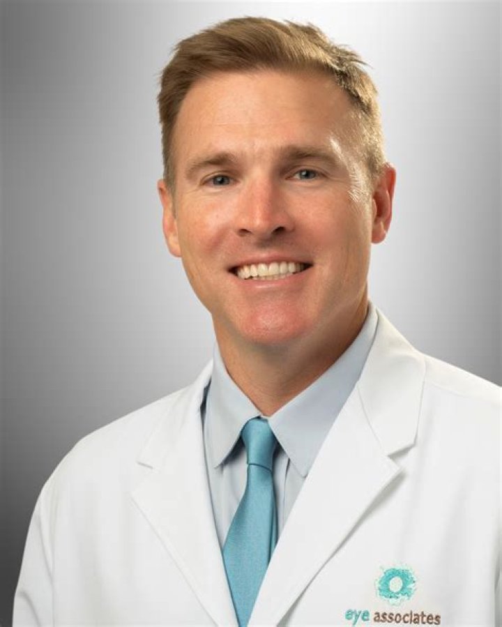 Dr. Kristopher Pugh, MD – North Vernon, IN