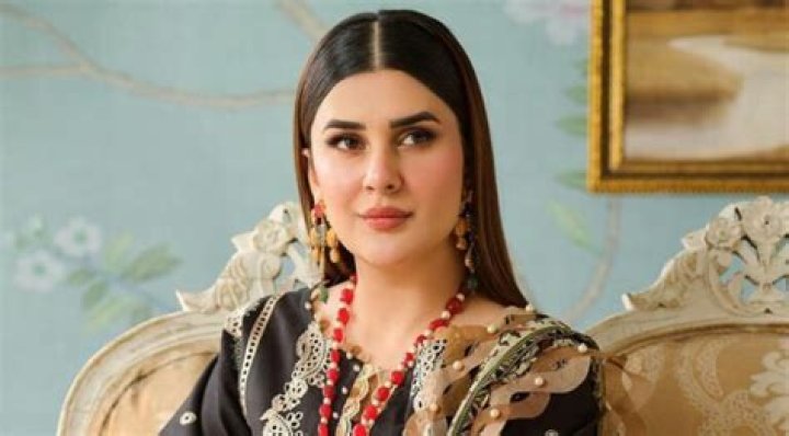 Kubra Sait Height, Weight, Net Worth, Age, Birthday, Wikipedia, Who, Instagram, Biography