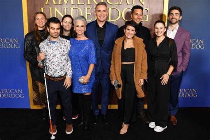 Kurt Warner children: Meet Zachary Taylor Warner, Kade Eugene Warner