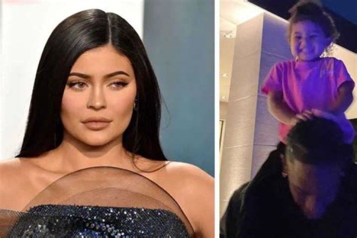 KUWTK: Travis Scott Jokingly Teases Ex Kylie Jenner For Taking Blurry Pic Of Their Daughter, Stormi!