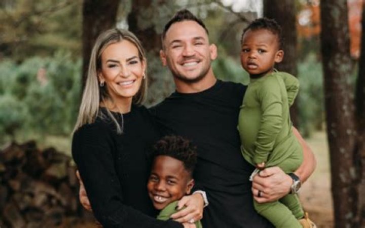 Kyle Chandler children: Meet Sydney Chandler, Sawyer Chandlec