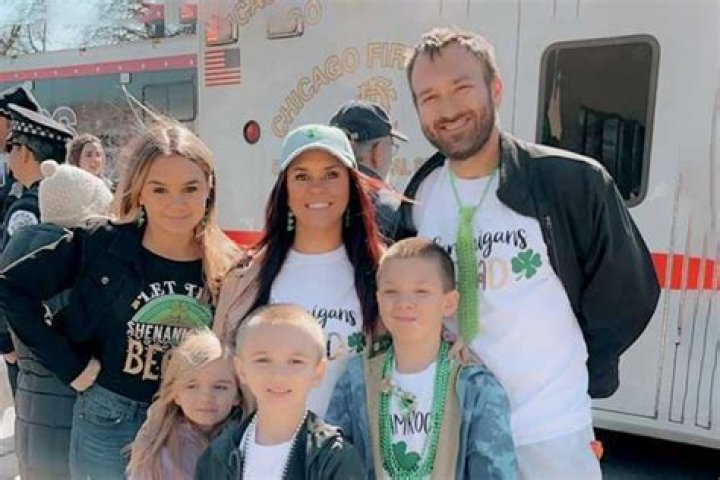 
Lauren Dobosz & her four children were killed in a deadly crash 